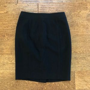Ann Taylor Loft Black pencil skirt 0P